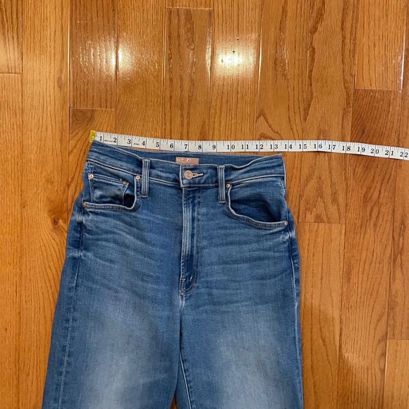 MOTHER The Rambler Zip Flood Jeans Out Of The Blue Distressed Raw Hem Size 26 - Picture 4 of 13